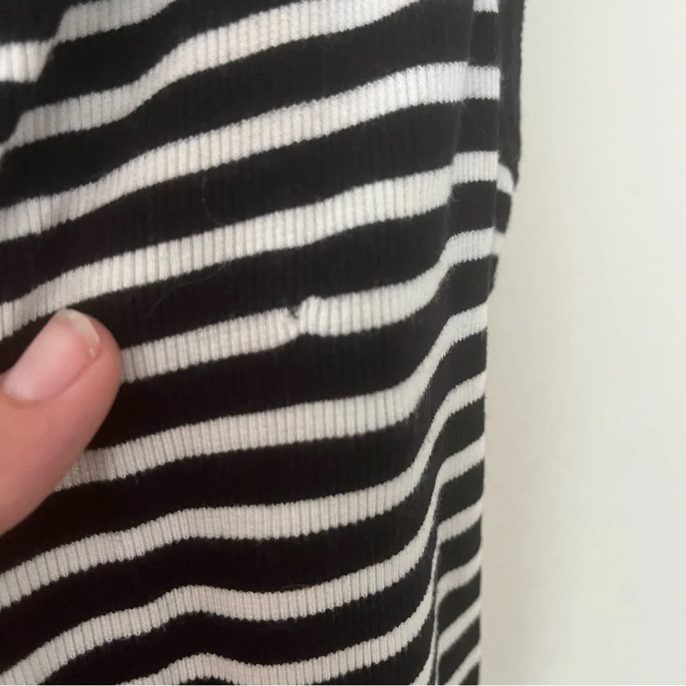 Volcom Black and White Striped Top - Picture 2 of 5